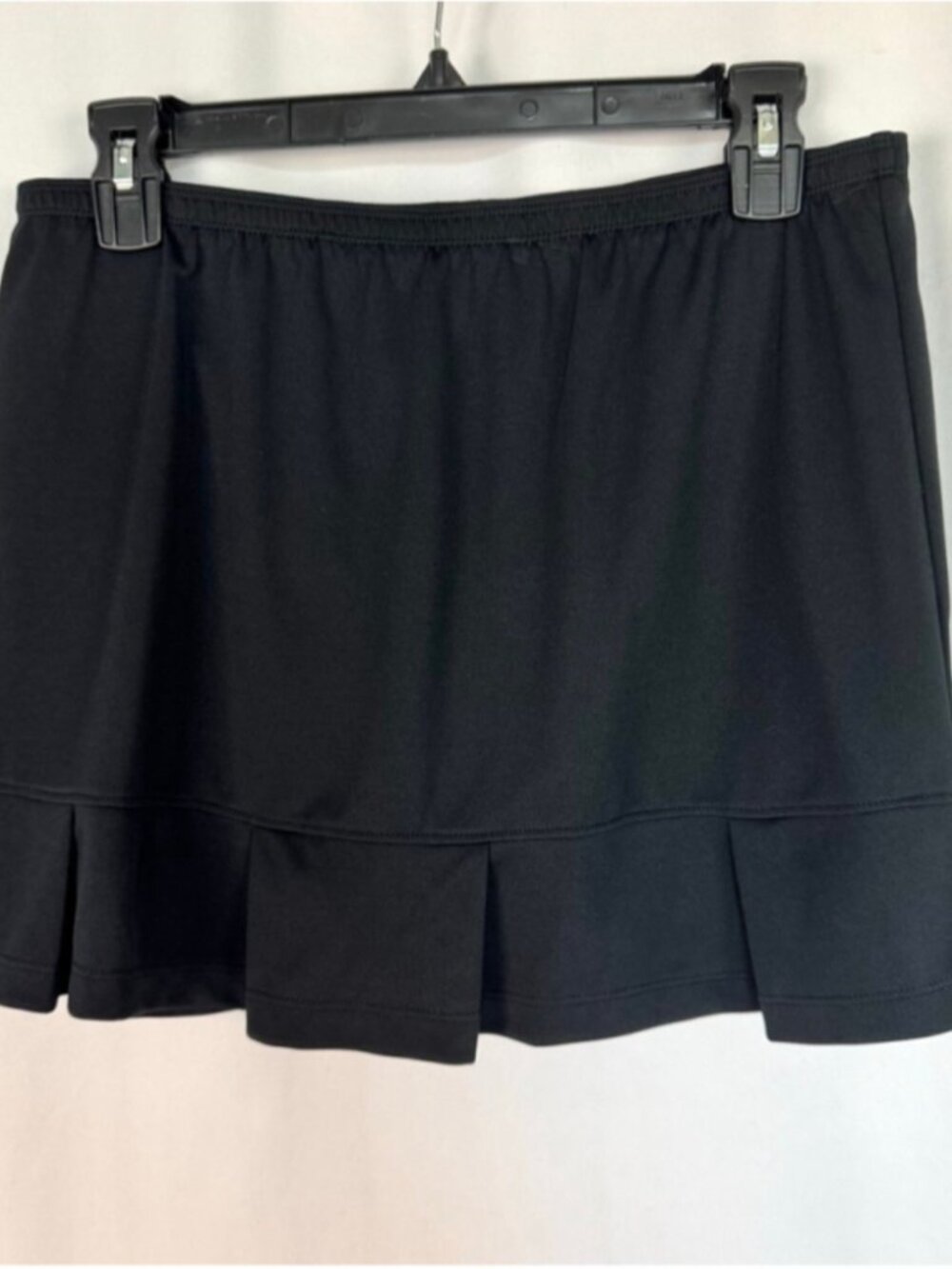 skirt skort Women’s size Large athletic black Sporty undershorts